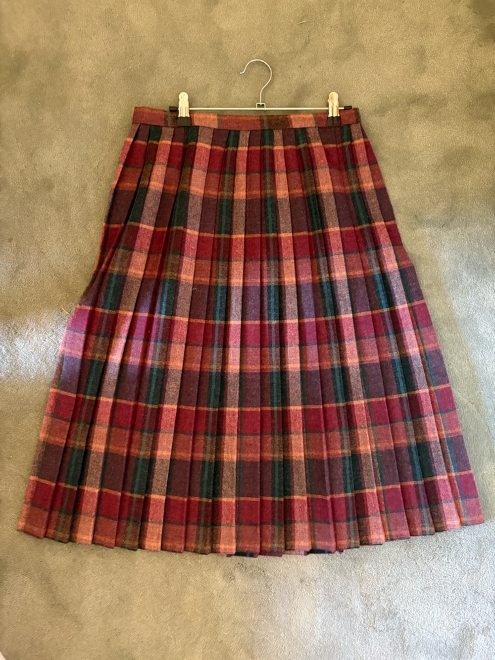 Pleated Plaid Wool Midi Skirt - Red Multi